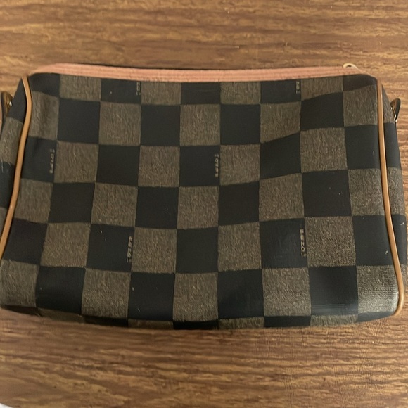 Authentic Vintage Fendi Purse - Picture 6 of 10